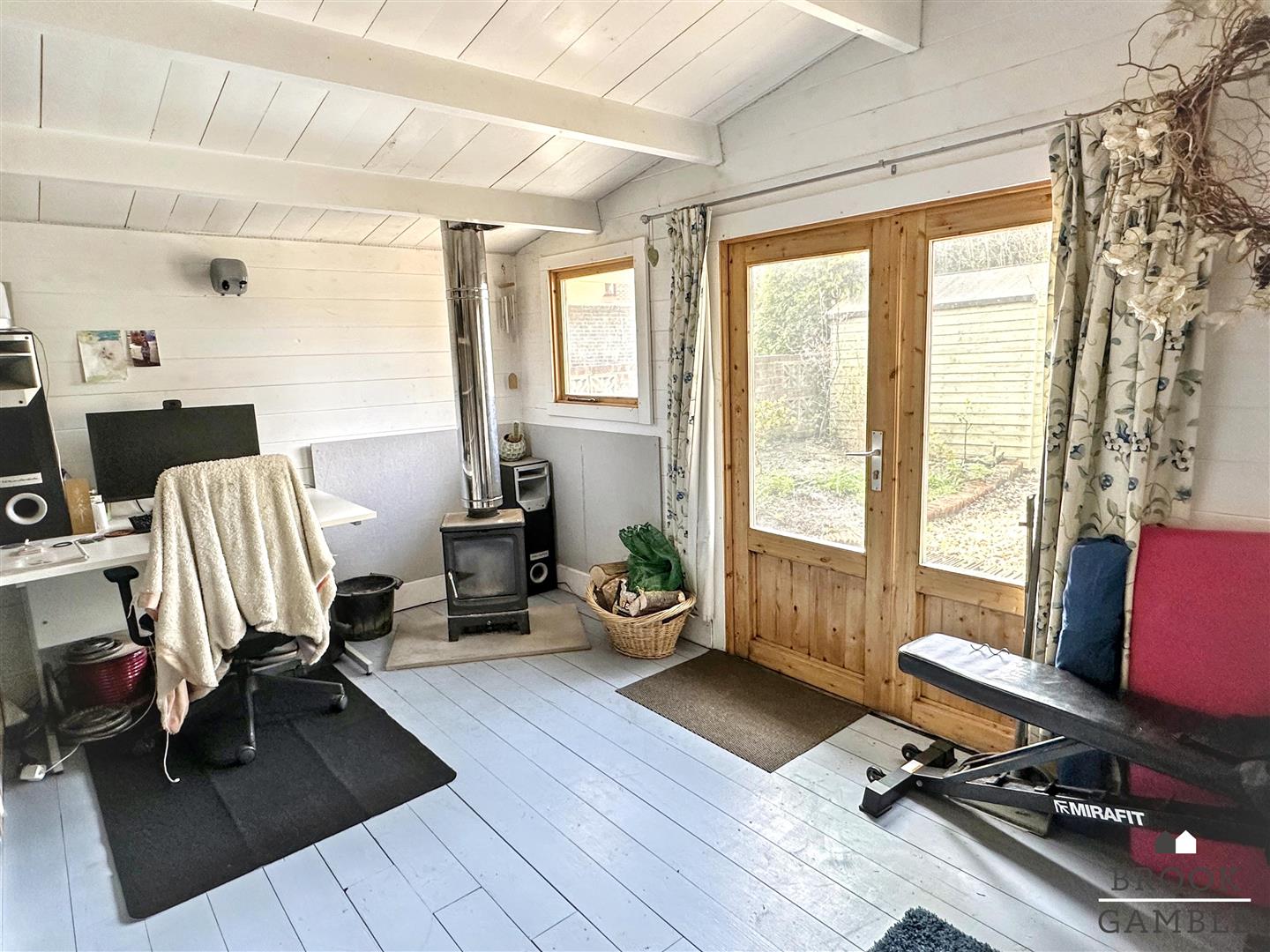 4 Bedroom House. Langney Rise in Eastbourne,  19